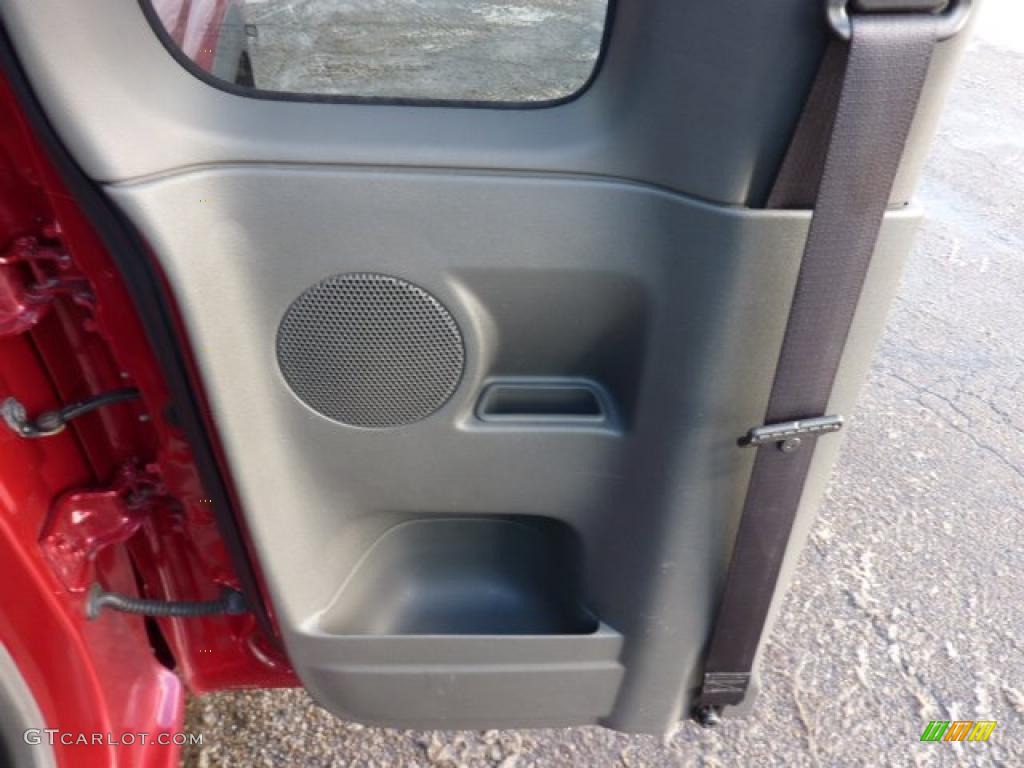 2006 Colorado Extended Cab - Cherry Red Metallic / Medium Pewter photo #14