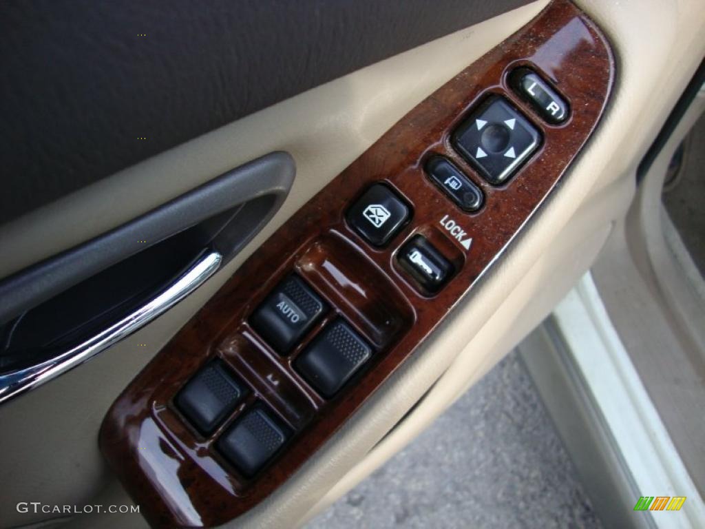 2003 Subaru Outback L.L. Bean Edition Wagon Controls Photo #41483355