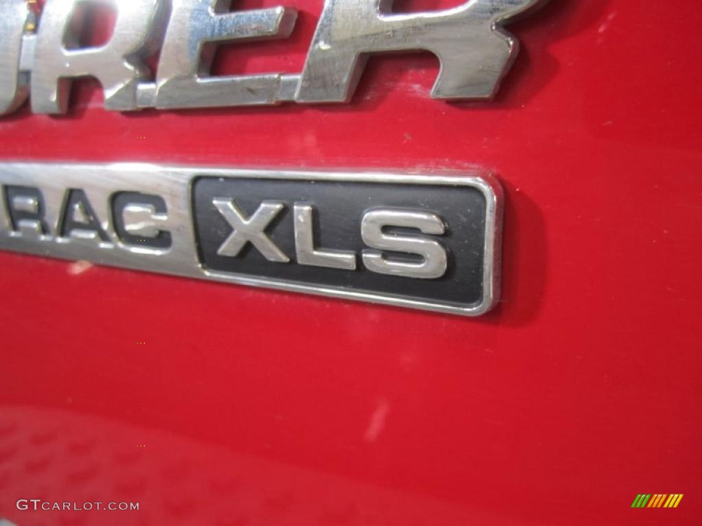 2005 Ford Explorer Sport Trac XLS 4x4 Marks and Logos Photos