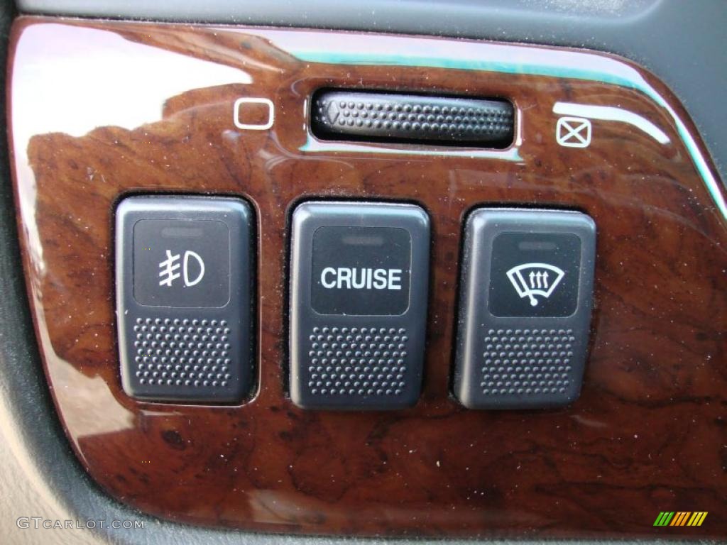 2003 Subaru Outback L.L. Bean Edition Wagon Controls Photo #41484001
