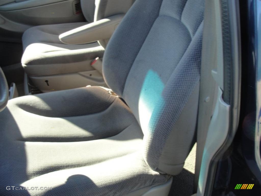 2001 Voyager  - Patriot Blue Pearl / Sandstone photo #28