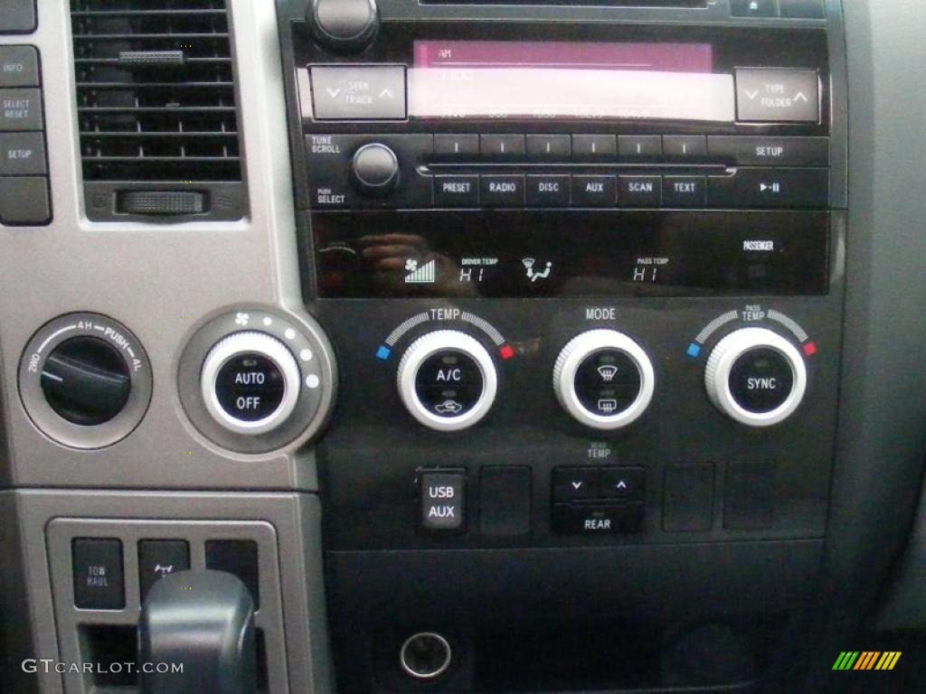 2010 Toyota Sequoia SR5 4WD Controls Photo #41487435