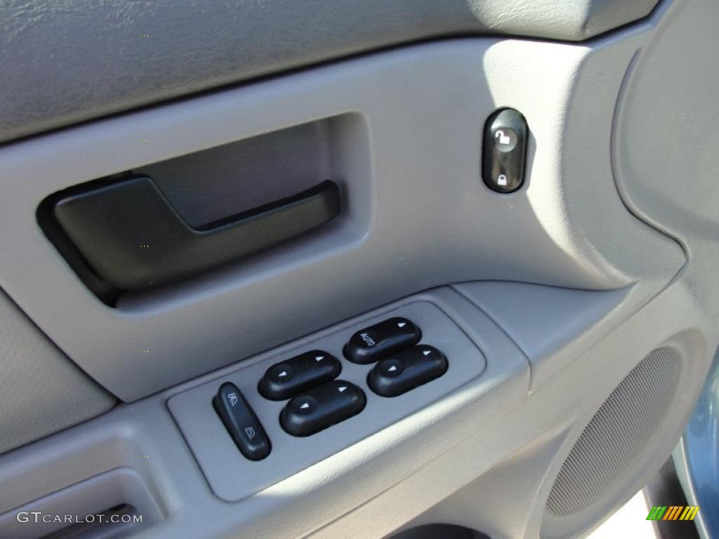 2005 Taurus SE - Windveil Blue Metallic / Medium/Dark Flint photo #30