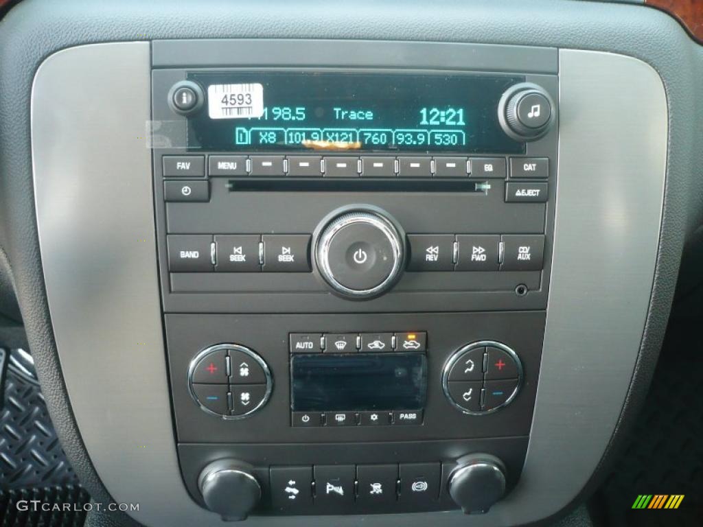 2011 GMC Sierra 2500HD SLT Extended Cab 4x4 Controls Photo #41490719