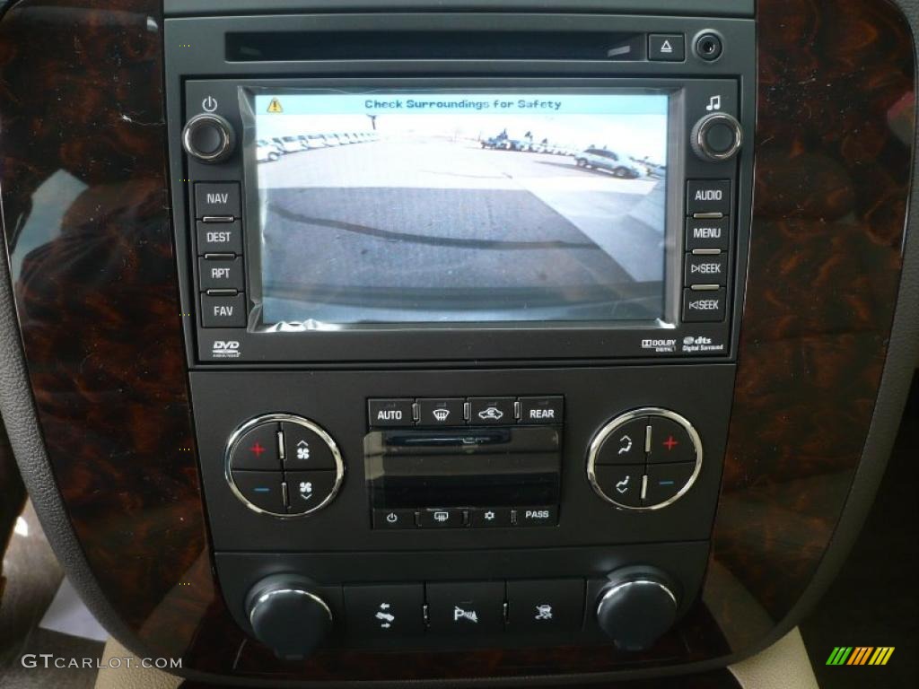 2011 GMC Yukon XL Denali AWD Controls Photo #41491807