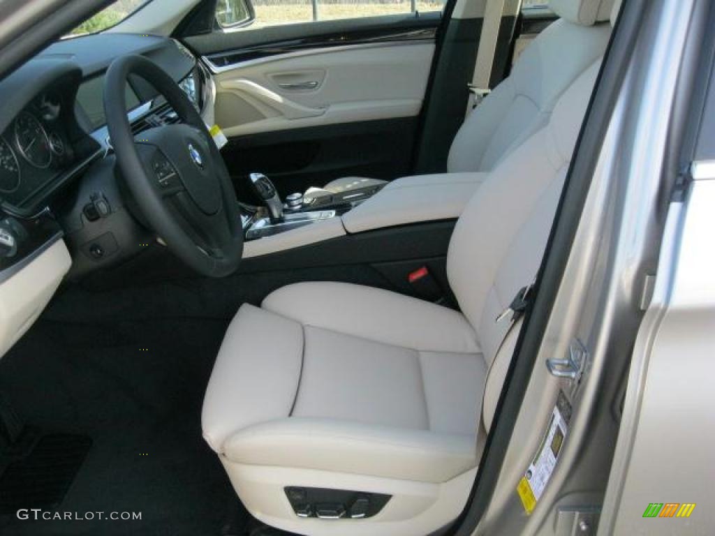 Oyster/Black Interior 2011 BMW 5 Series 528i Sedan Photo #41492667
