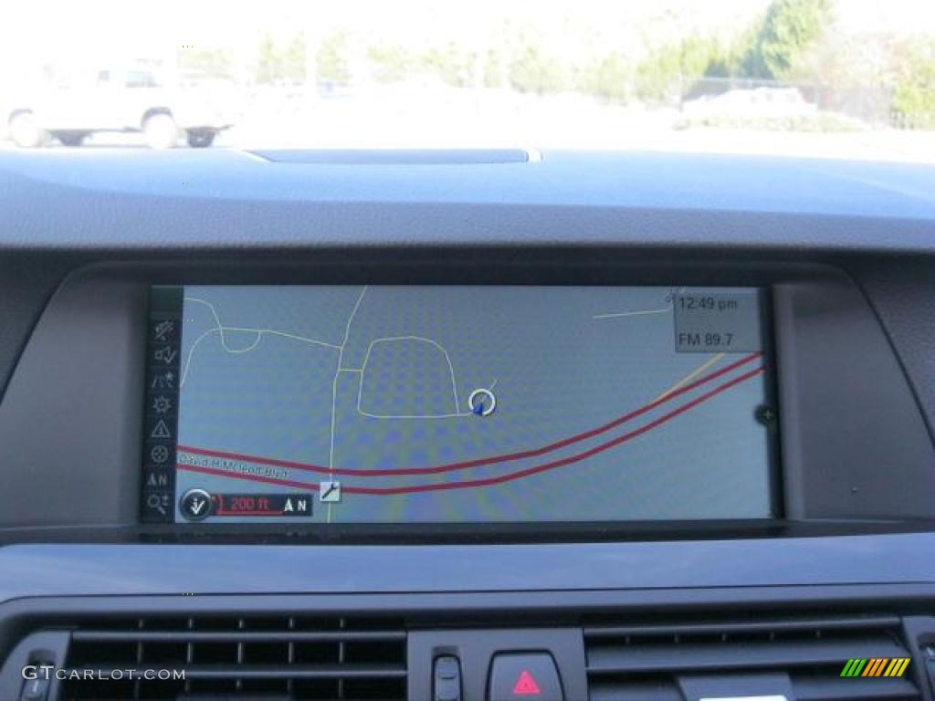 2011 BMW 5 Series 528i Sedan Navigation Photo #41492739