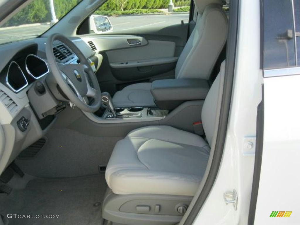 Dark Gray/Light Gray Interior 2011 Chevrolet Traverse LT Photo #41493283