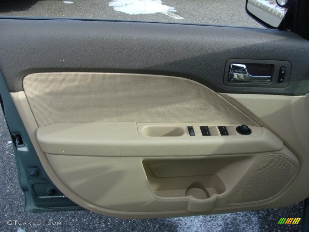 2009 Mercury Milan V6 Premier Door Panel Photos
