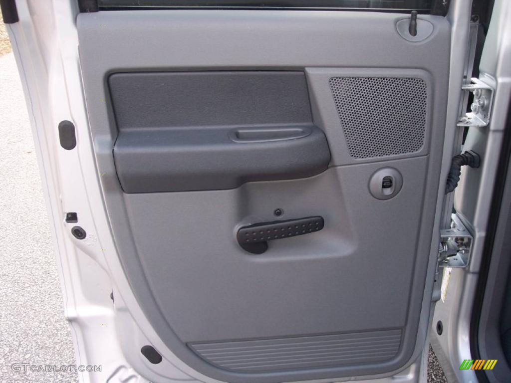 2008 Ram 1500 SXT Quad Cab - Bright Silver Metallic / Medium Slate Gray photo #20