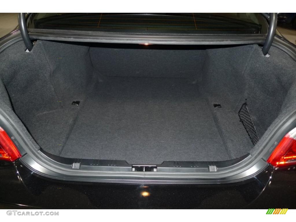2008 BMW 5 Series 550i Sedan Trunk Photo #41499382