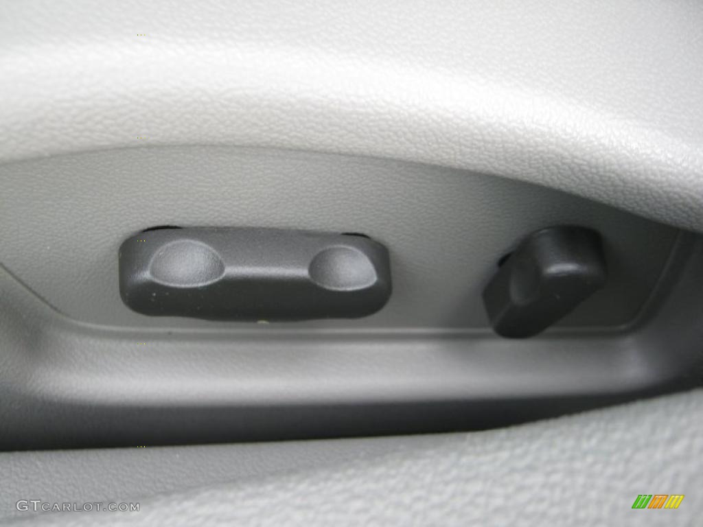 2007 Aura XE - Ocean Mist Metallic / Gray photo #14