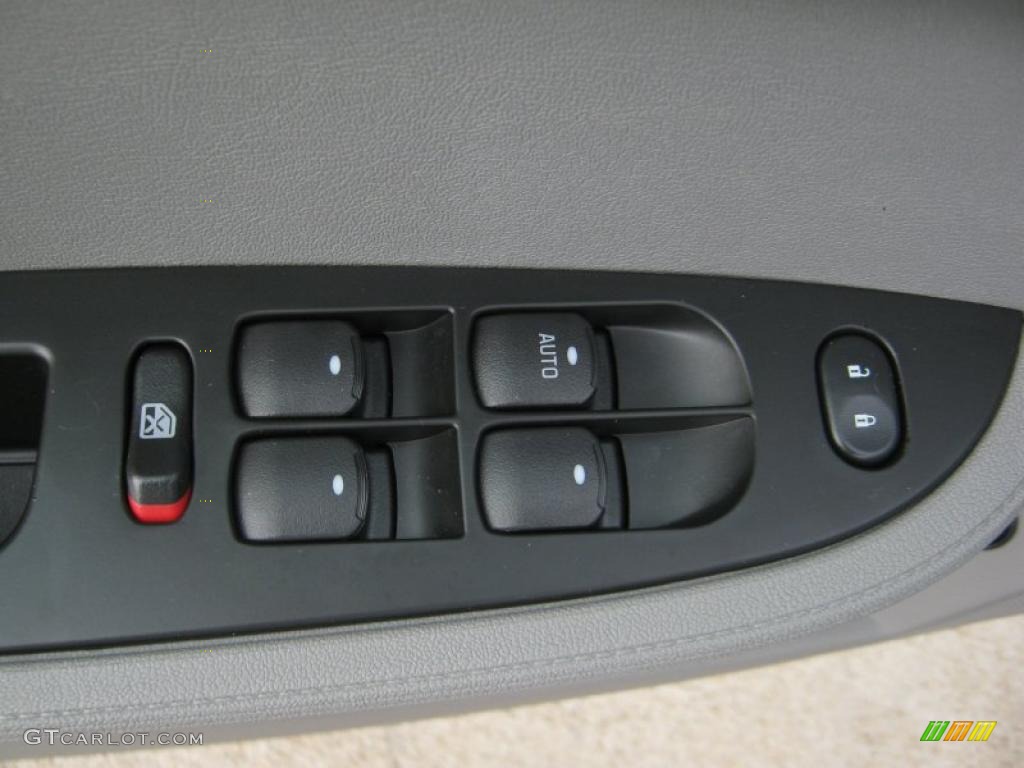 2007 Aura XE - Ocean Mist Metallic / Gray photo #17