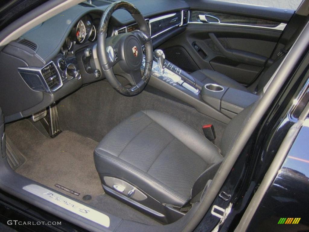 Black Interior 2010 Porsche Panamera S Photo #41500442