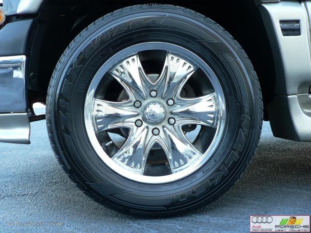 2003 Chevrolet Suburban 1500 LT Custom Wheels Photo #41501946