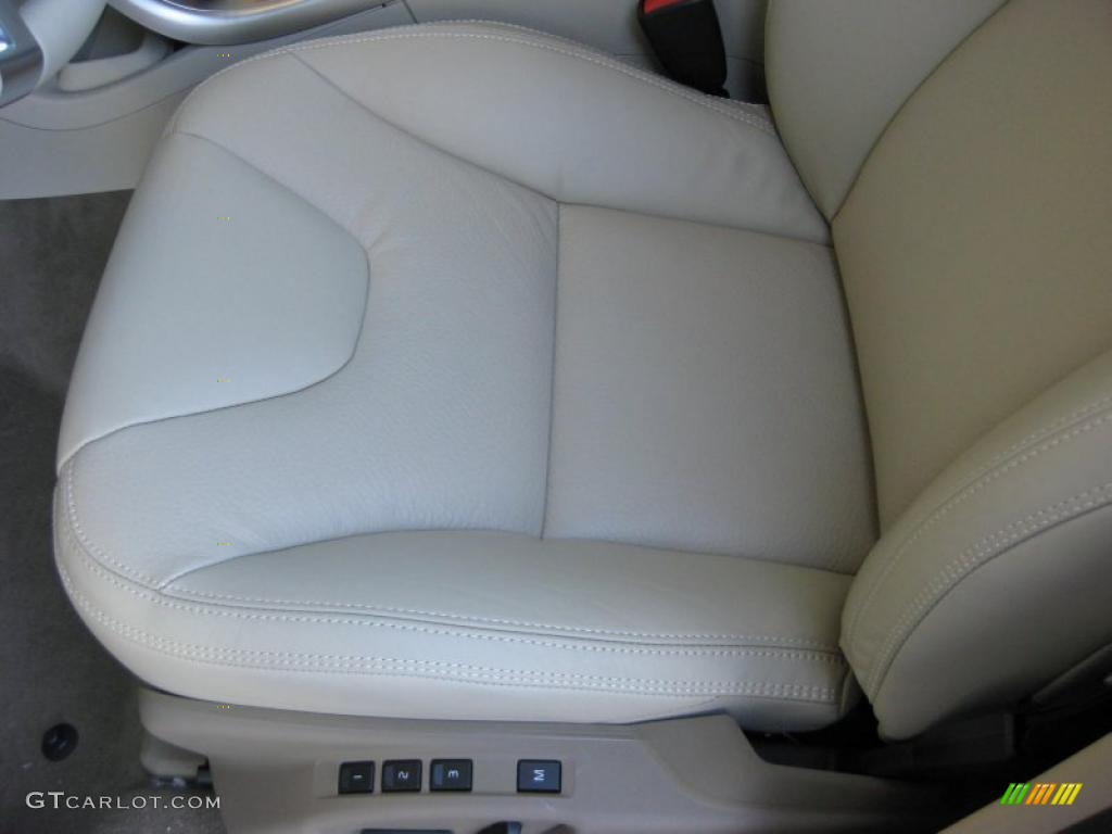 Sandstone Beige Interior 2011 Volvo XC60 T6 AWD Photo #41502390