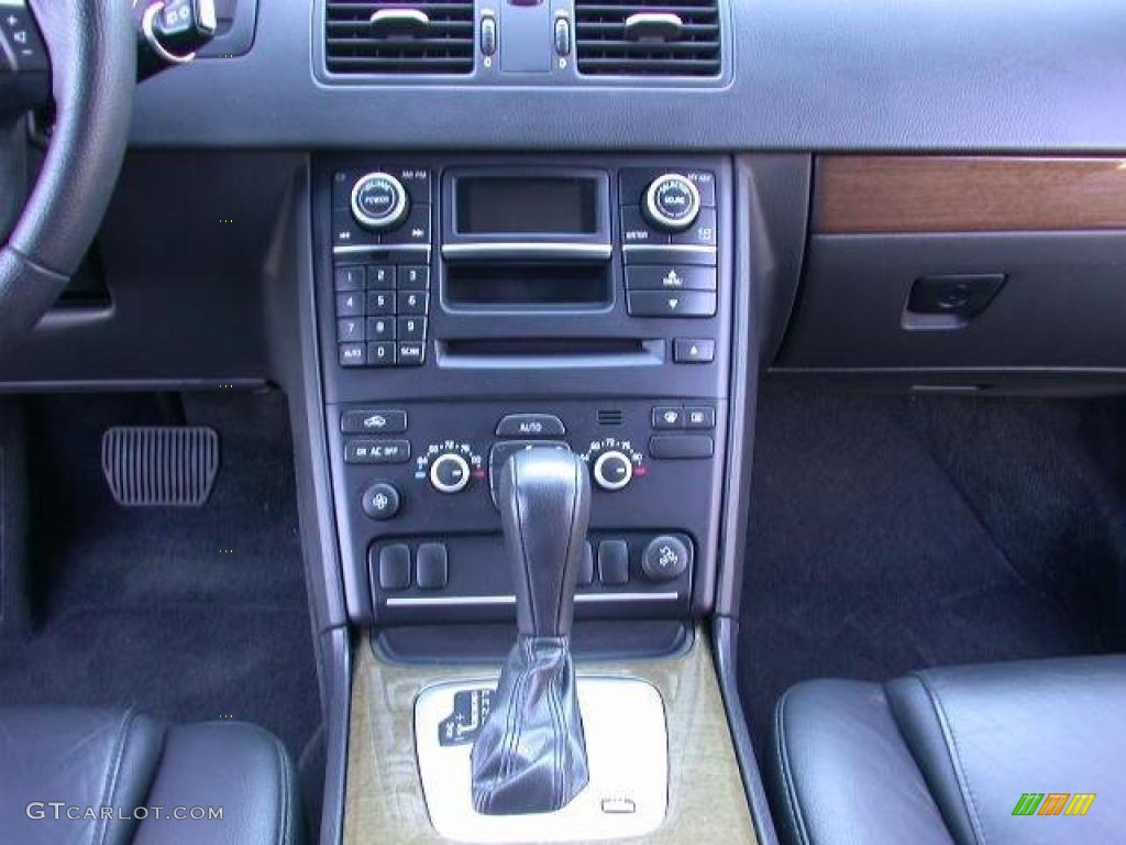 2008 Volvo XC90 3.2 Controls Photo #41507695