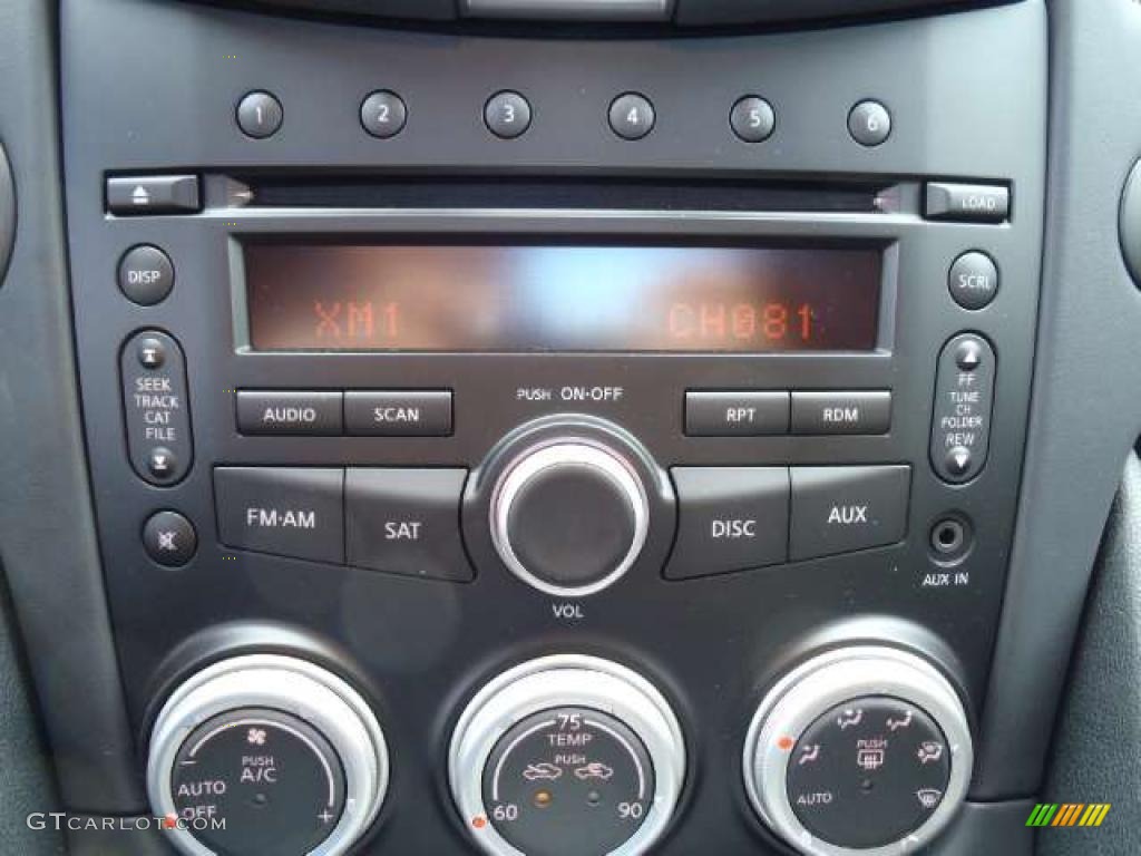 2011 Nissan 370Z Sport Touring Coupe Controls Photo #41508897