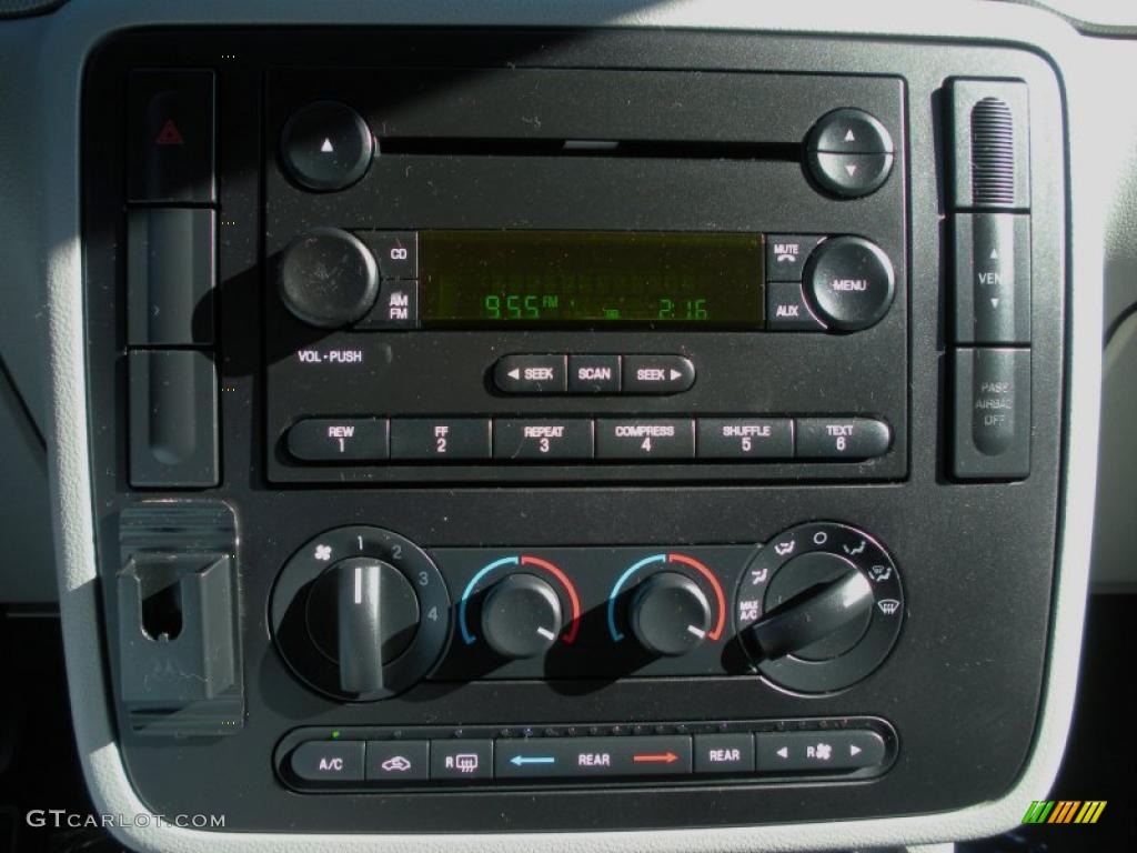 2004 Ford Freestar SES Controls Photo #41509533
