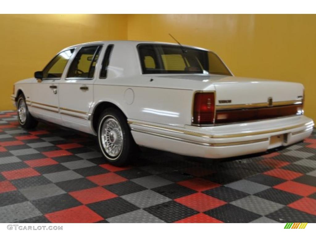 1994 Town Car Cartier - Performance White / Gray photo #3