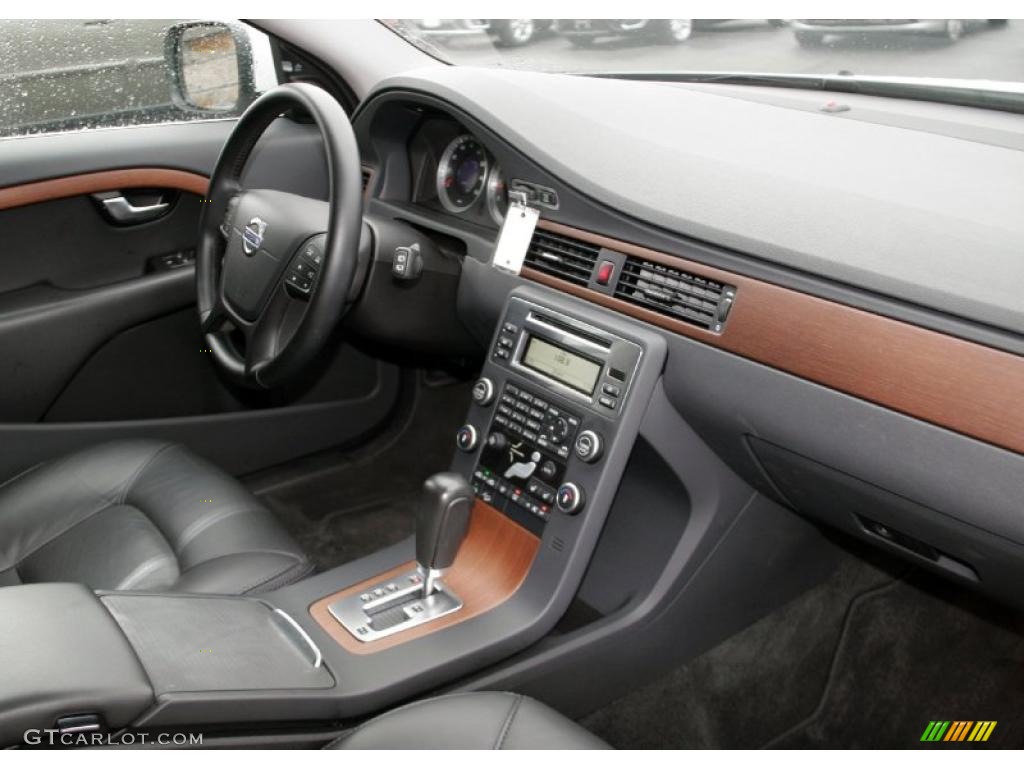 Off Black Interior 2010 Volvo XC70 3.2 AWD Photo #41512341