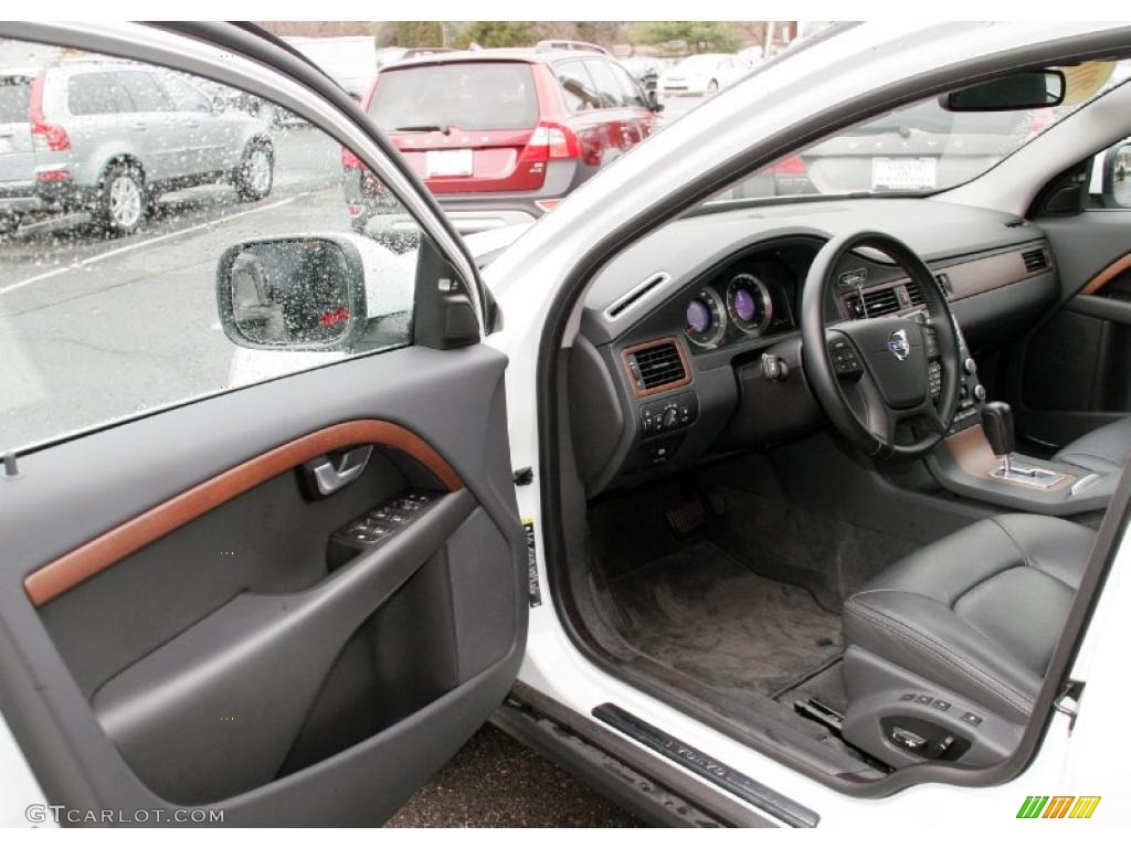 Off Black Interior 2010 Volvo XC70 3.2 AWD Photo #41512477