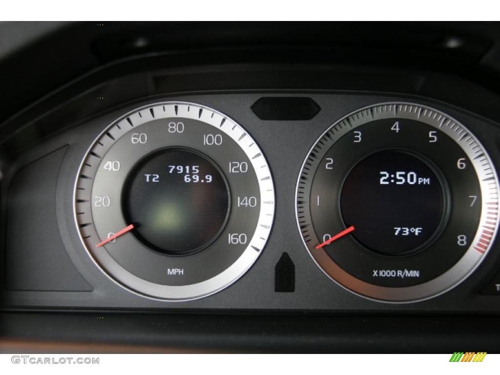 2010 Volvo XC70 3.2 AWD Gauges Photo #41512533