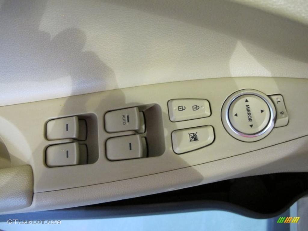 2011 Hyundai Sonata GLS Controls Photo #41513849
