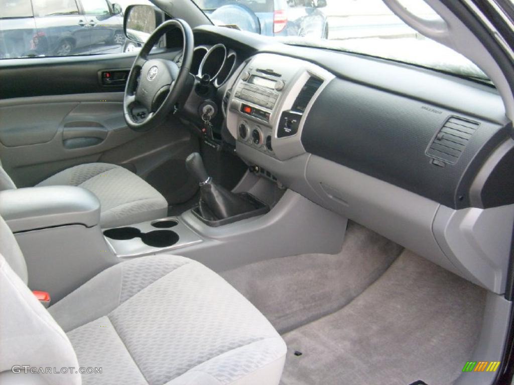 Graphite Gray Interior 2011 Toyota Tacoma SR5 Access Cab 4x4 Photo #41514117