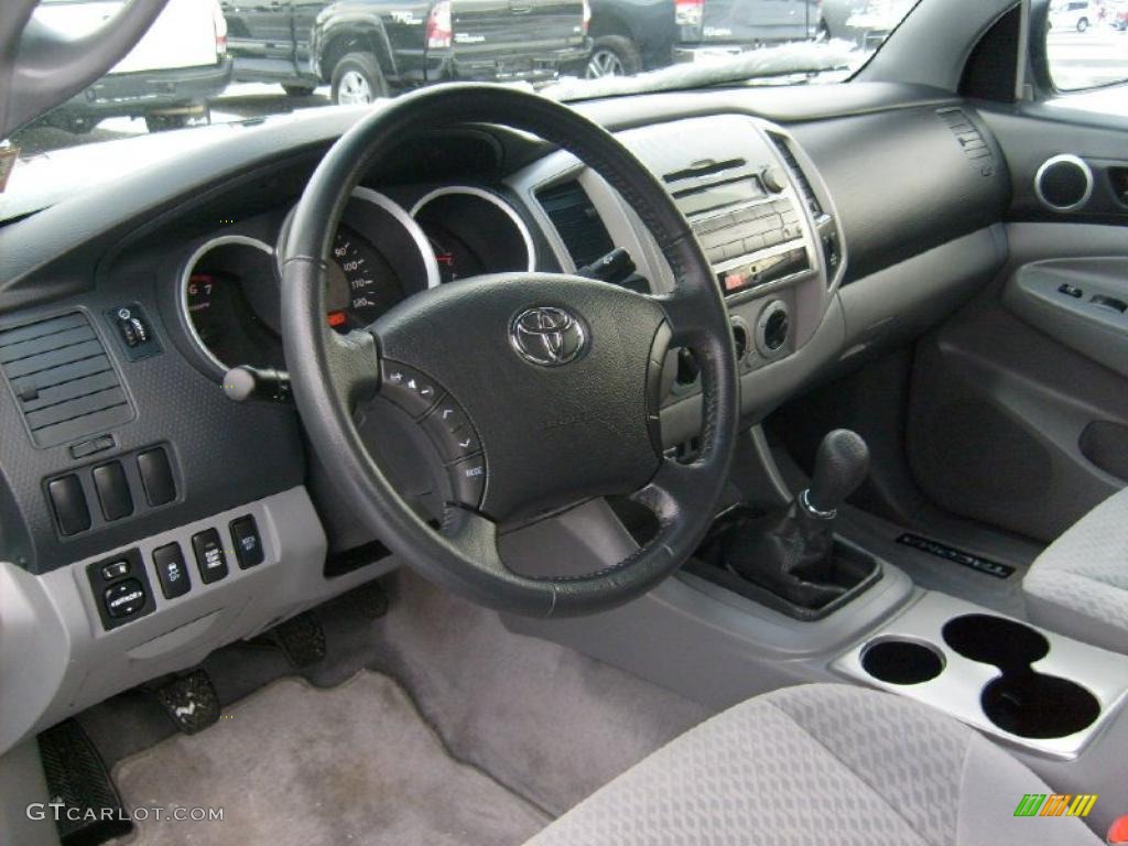 Graphite Gray Interior 2011 Toyota Tacoma SR5 Access Cab 4x4 Photo #41514157