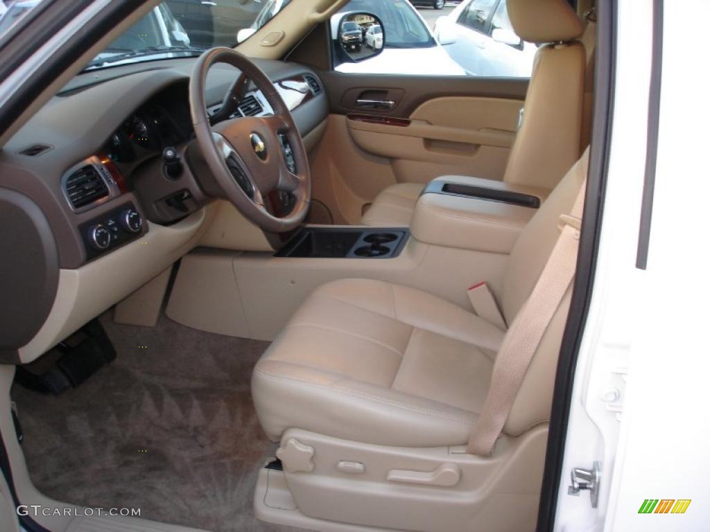 2010 Suburban LT 4x4 - Summit White / Light Cashmere/Dark Cashmere photo #10