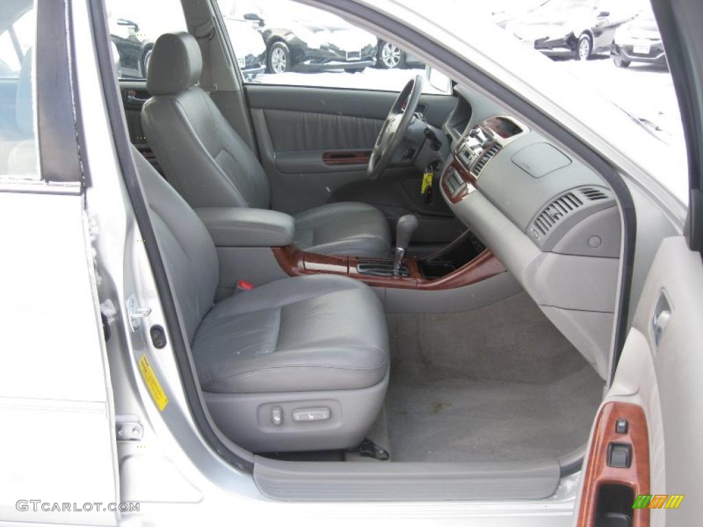2004 Toyota Camry XLE V6 interior Photo #41517565