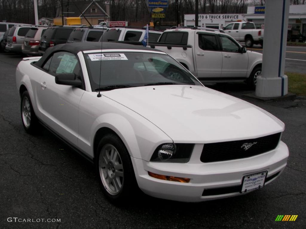 2008 Mustang V6 Premium Convertible - Performance White / Black/Red photo #1