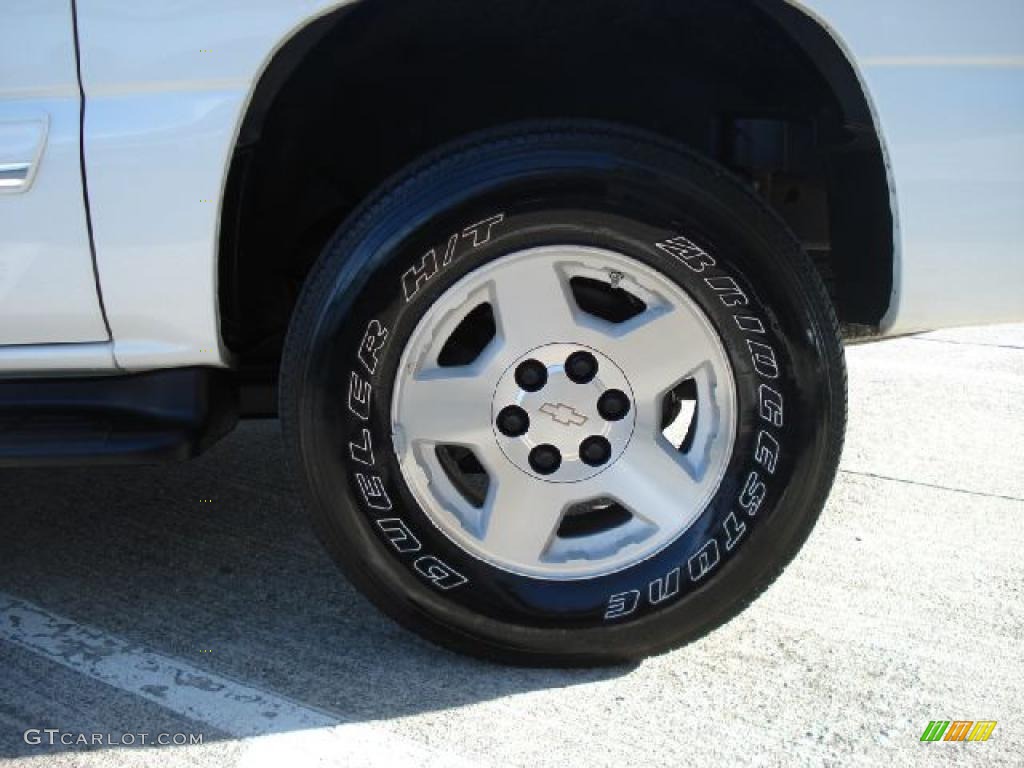 2006 Suburban LT 1500 4x4 - Summit White / Tan/Neutral photo #36