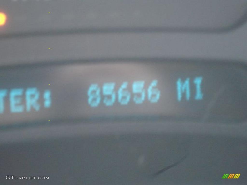 2006 Suburban LT 1500 4x4 - Summit White / Tan/Neutral photo #43