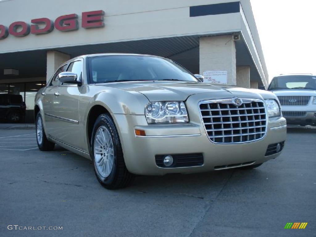 2010 300 Touring - White Gold Pearlcoat / Dark Slate Gray photo #1