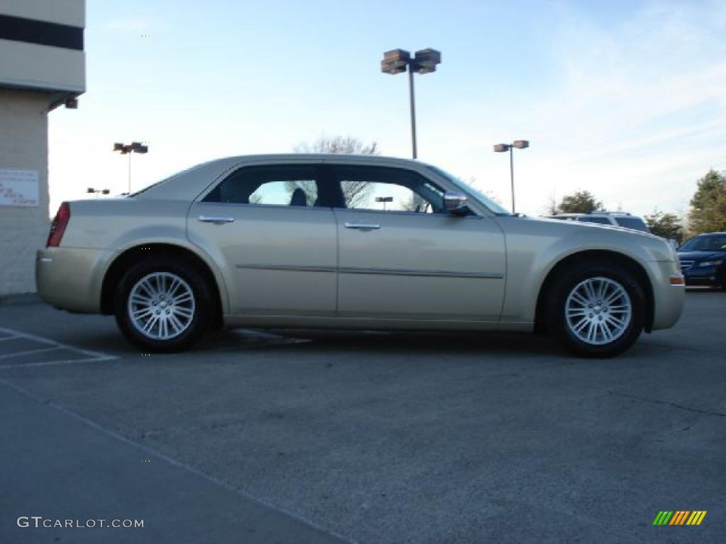 2010 300 Touring - White Gold Pearlcoat / Dark Slate Gray photo #2