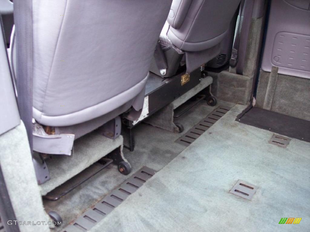 2000 Grand Caravan SE - Patriot Blue Pearlcoat / Mist Gray photo #21