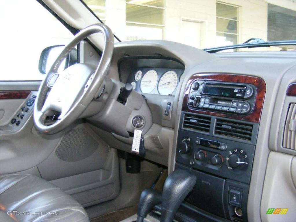 2002 Jeep Grand Cherokee Limited 4x4 Dark Slate Gray Dashboard Photo #41528337