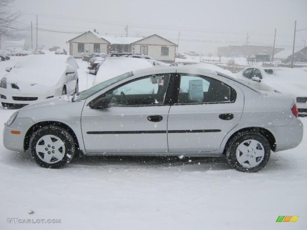 2003 Neon SE - Bright Silver Metallic / Dark Slate Gray photo #11