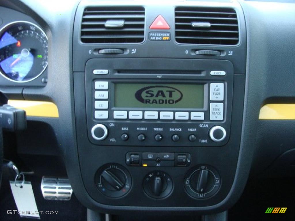 2007 Volkswagen Jetta GLI Fahrenheit Edition Sedan Controls Photos