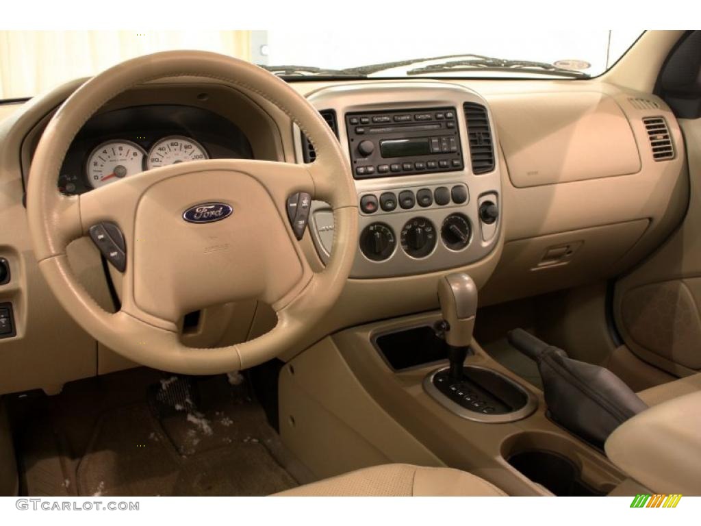 2005 Ford Escape Limited 4WD Medium/Dark Pebble Beige Dashboard Photo #41535416