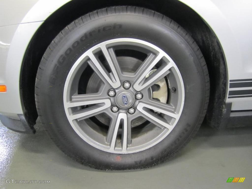 2011 Ford Mustang V6 Premium Convertible Wheel Photo #41537016