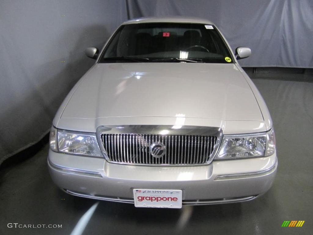 2004 Grand Marquis GS - Silver Birch Metallic / Dark Charcoal photo #2