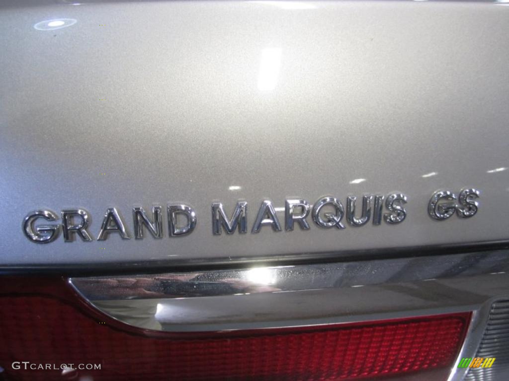 2004 Grand Marquis GS - Silver Birch Metallic / Dark Charcoal photo #14