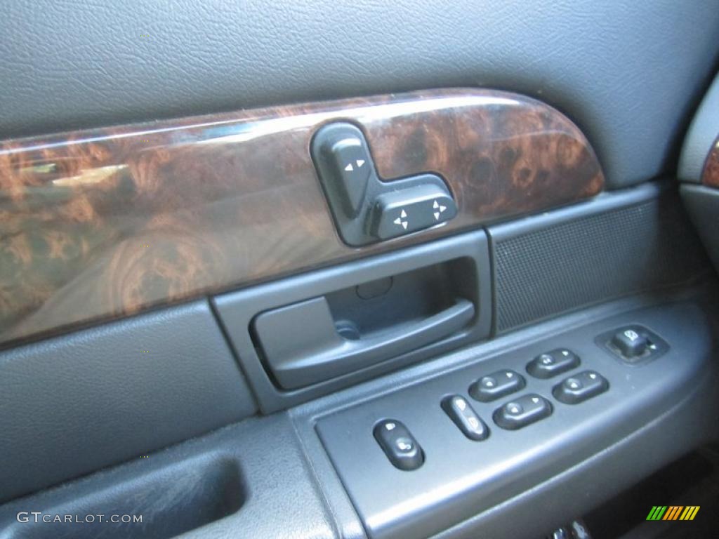 2004 Grand Marquis GS - Silver Birch Metallic / Dark Charcoal photo #23