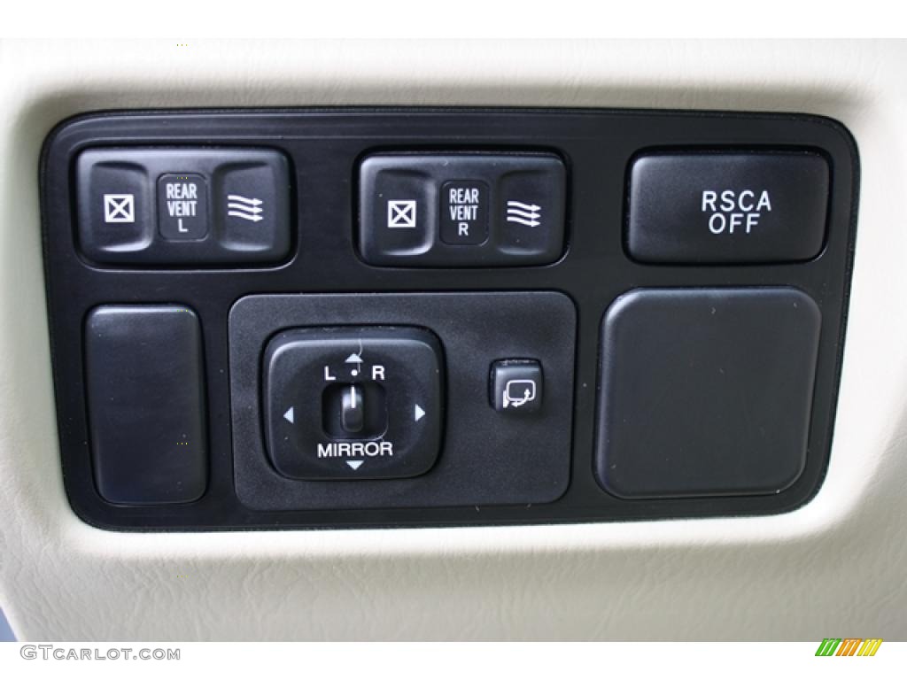 2004 Lexus LX 470 Controls Photo #41538996