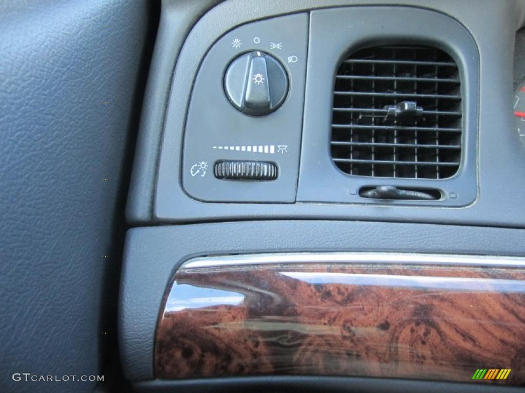 2004 Grand Marquis GS - Silver Birch Metallic / Dark Charcoal photo #24