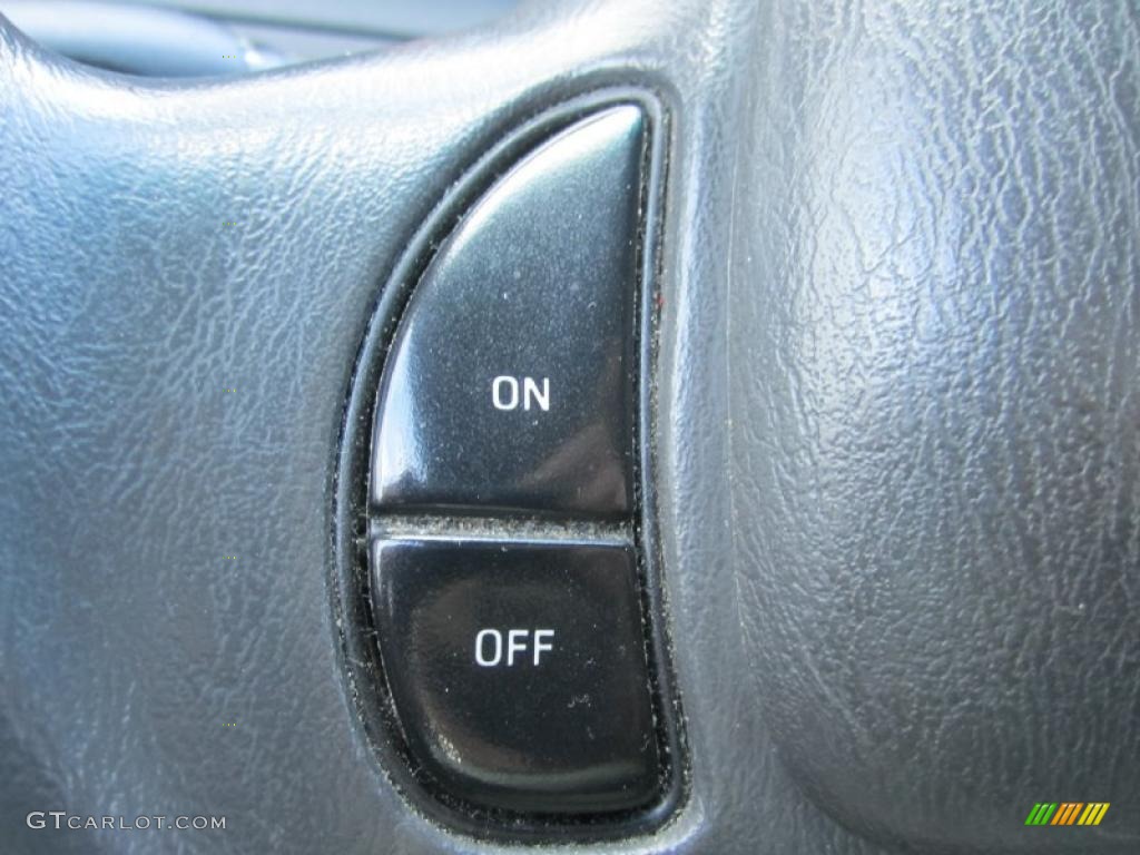 2004 Grand Marquis GS - Silver Birch Metallic / Dark Charcoal photo #26