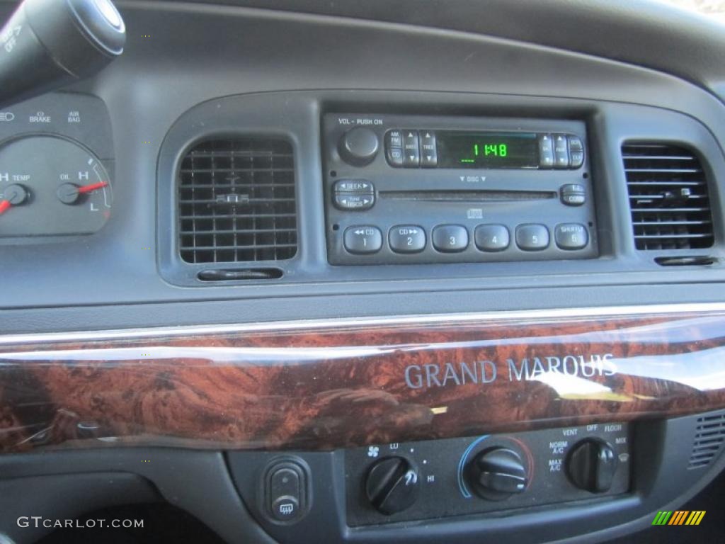 2004 Grand Marquis GS - Silver Birch Metallic / Dark Charcoal photo #28